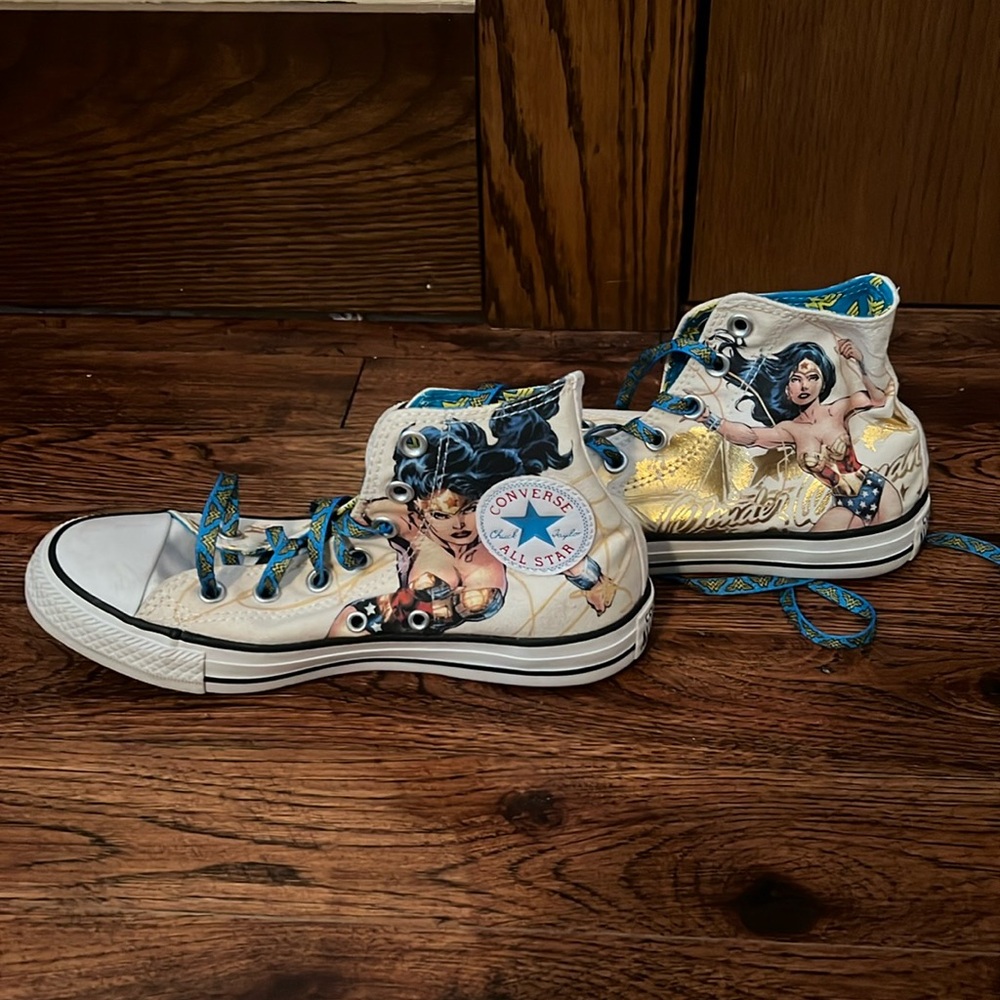 Super Woman Converse